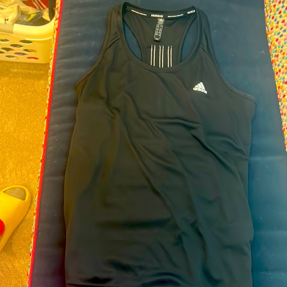 workout tank top